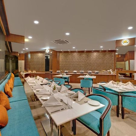 Avins Beacon Hotel - Ουνταϊπούρ Εξωτερικό φωτογραφία