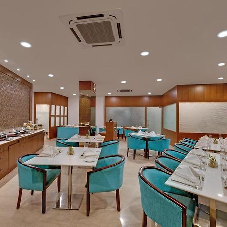 Avins Beacon Hotel - Ουνταϊπούρ Εξωτερικό φωτογραφία