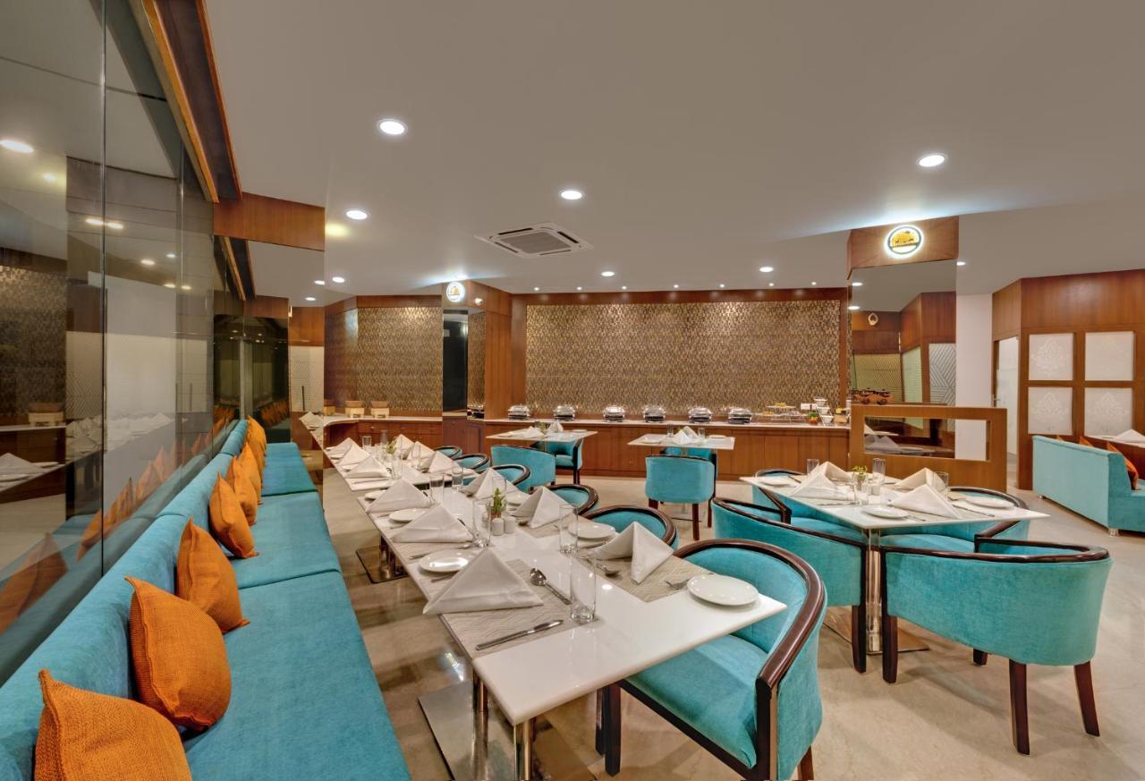 Avins Beacon Hotel - Ουνταϊπούρ Εξωτερικό φωτογραφία