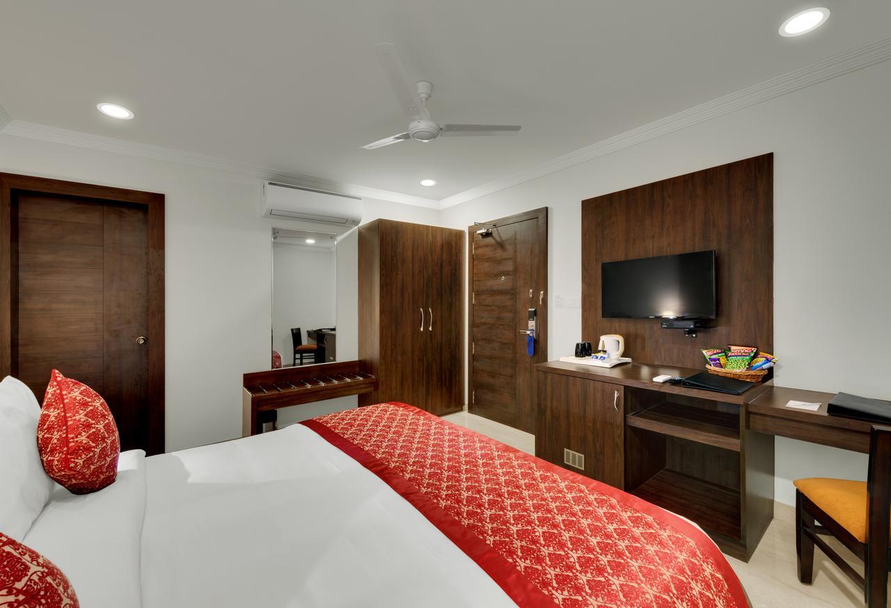 Avins Beacon Hotel - Ουνταϊπούρ Εξωτερικό φωτογραφία